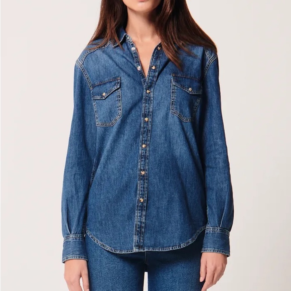 Old Navy Boyfriend Denim Button Down Shirt